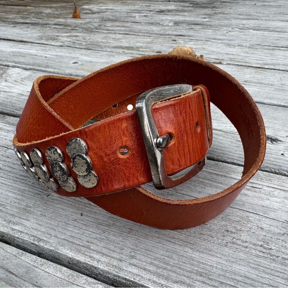 Vintage streets ahead STUDDED belt NWT